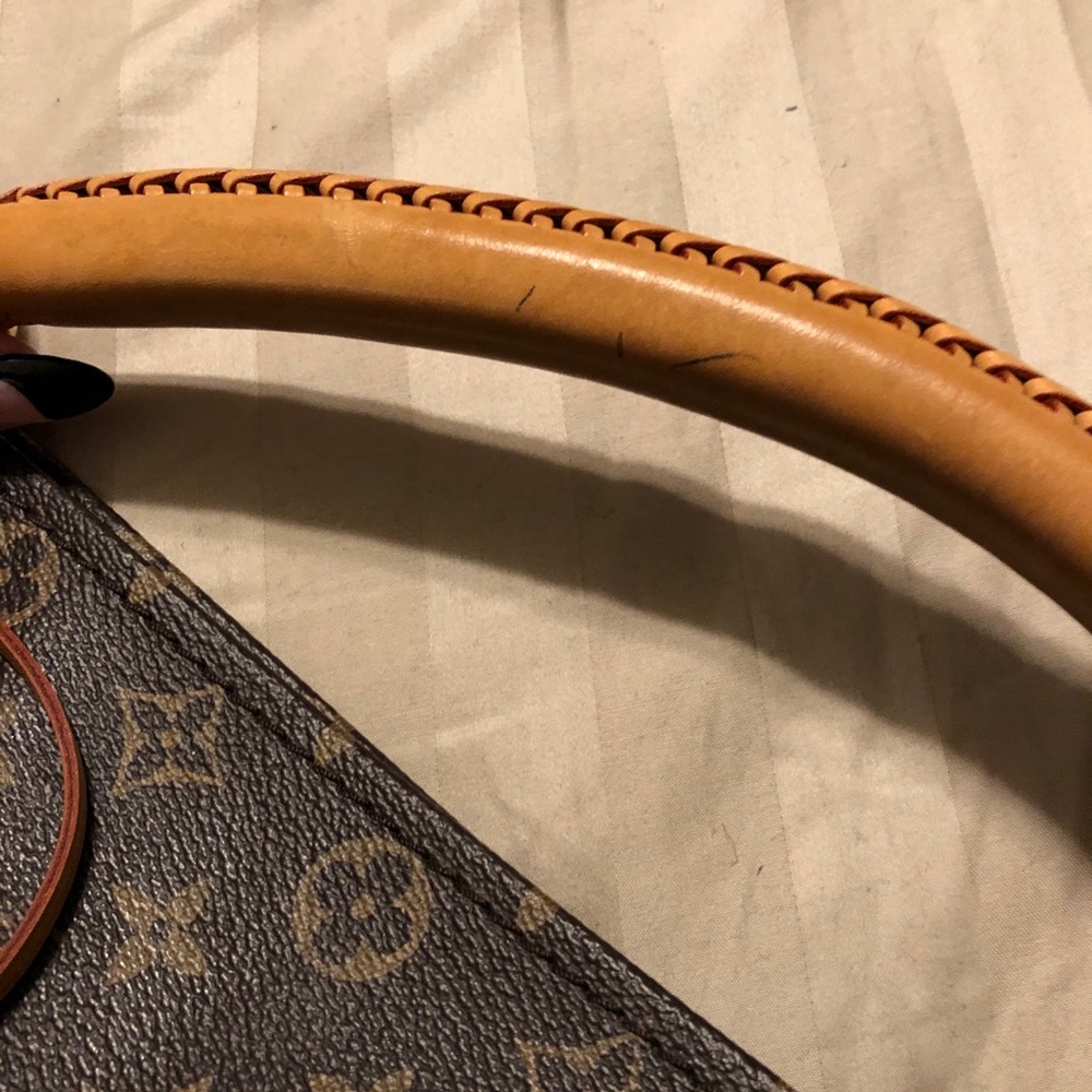 Louis Vuitton Artsy GM - Picture 11 of 15